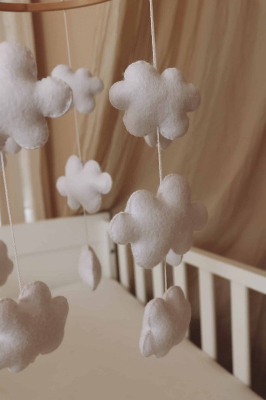 Handgemaakte Wolken Muziekmobiel - Boxmobiel - Baby mobile - mobile wickeltisch