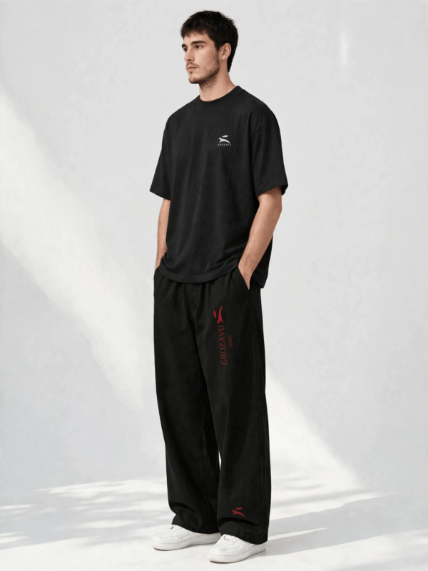 SS26 Hose mit weitem Bein – Deep Red Mark