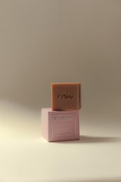 Savon à la lavande et à l'argile rose de France - Végétalien, fait main, sans huile de palme - Best-seller