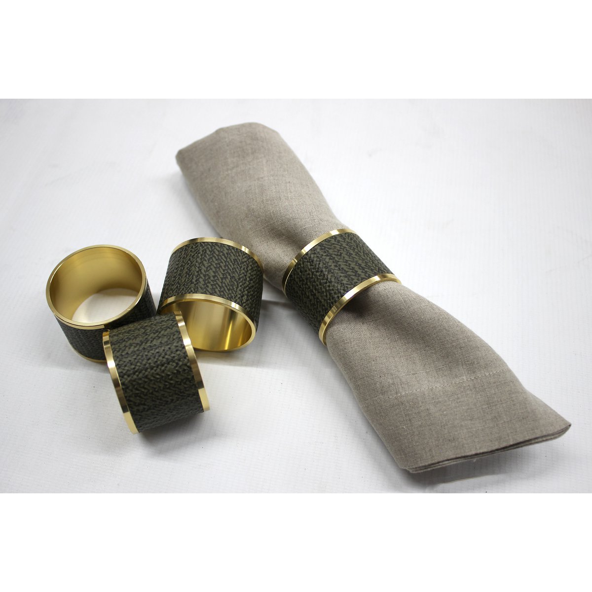 Rings de servilleta 4-er set de latón de cuero sintético de latón estampado