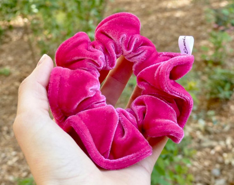 Raspberry Scrunchie