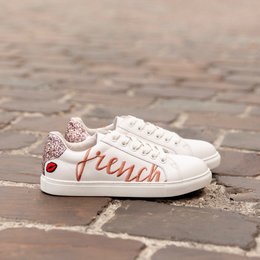 Simone-French Kiss