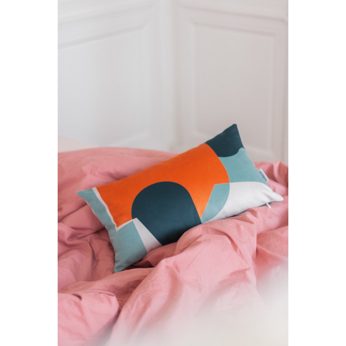 Coussin Dunes en velours motifs géométriques