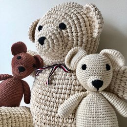 Luna-Leena dog Bella cuddle brown - organic cotton - 0+ - hand crocheted in Nepal