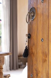 De Sumbawa sleutelhanger - zwartbruin