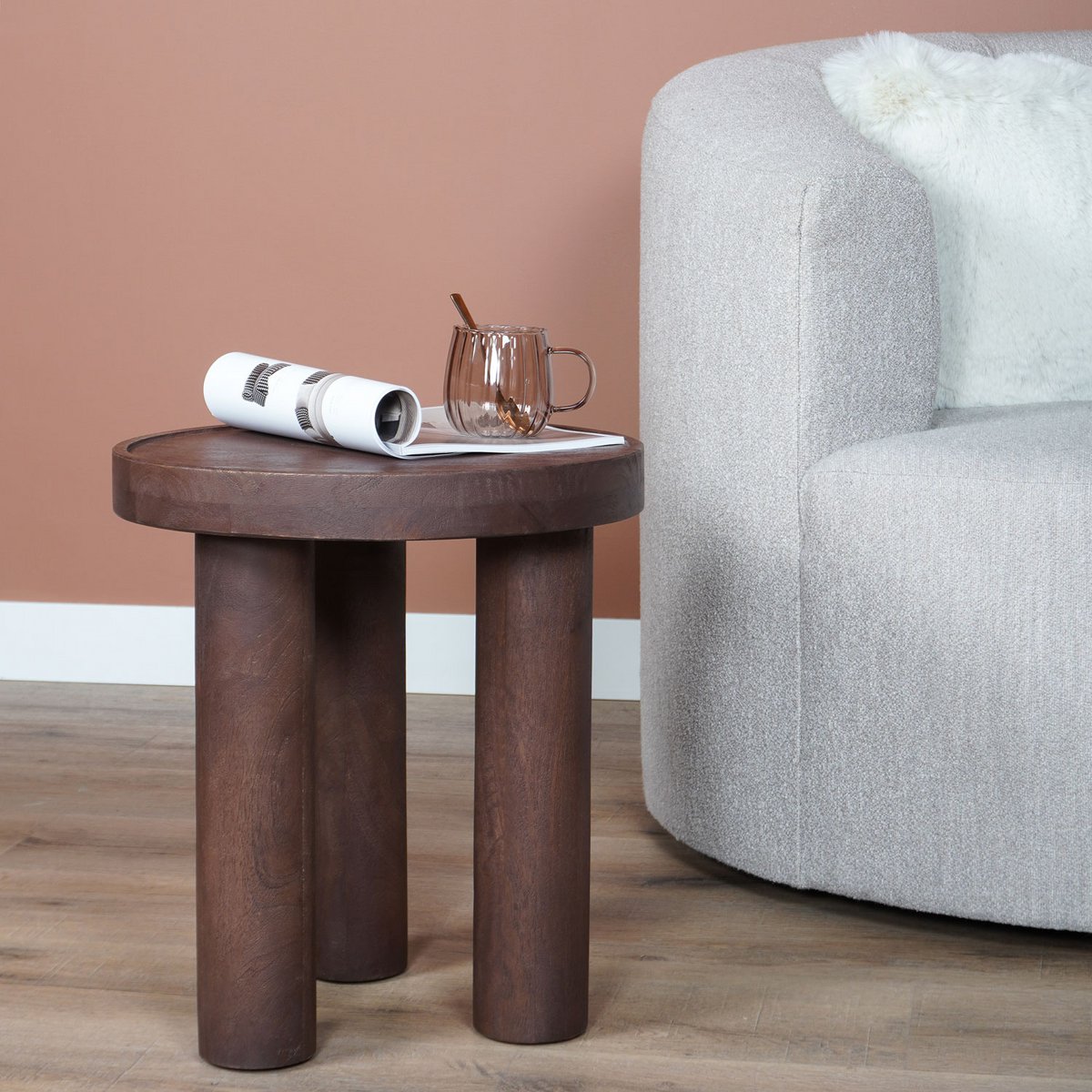 Stolik pomocniczy Tias ø42 cm - drewno Espresso Mango