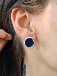 Ella stud earrings in blue & white
