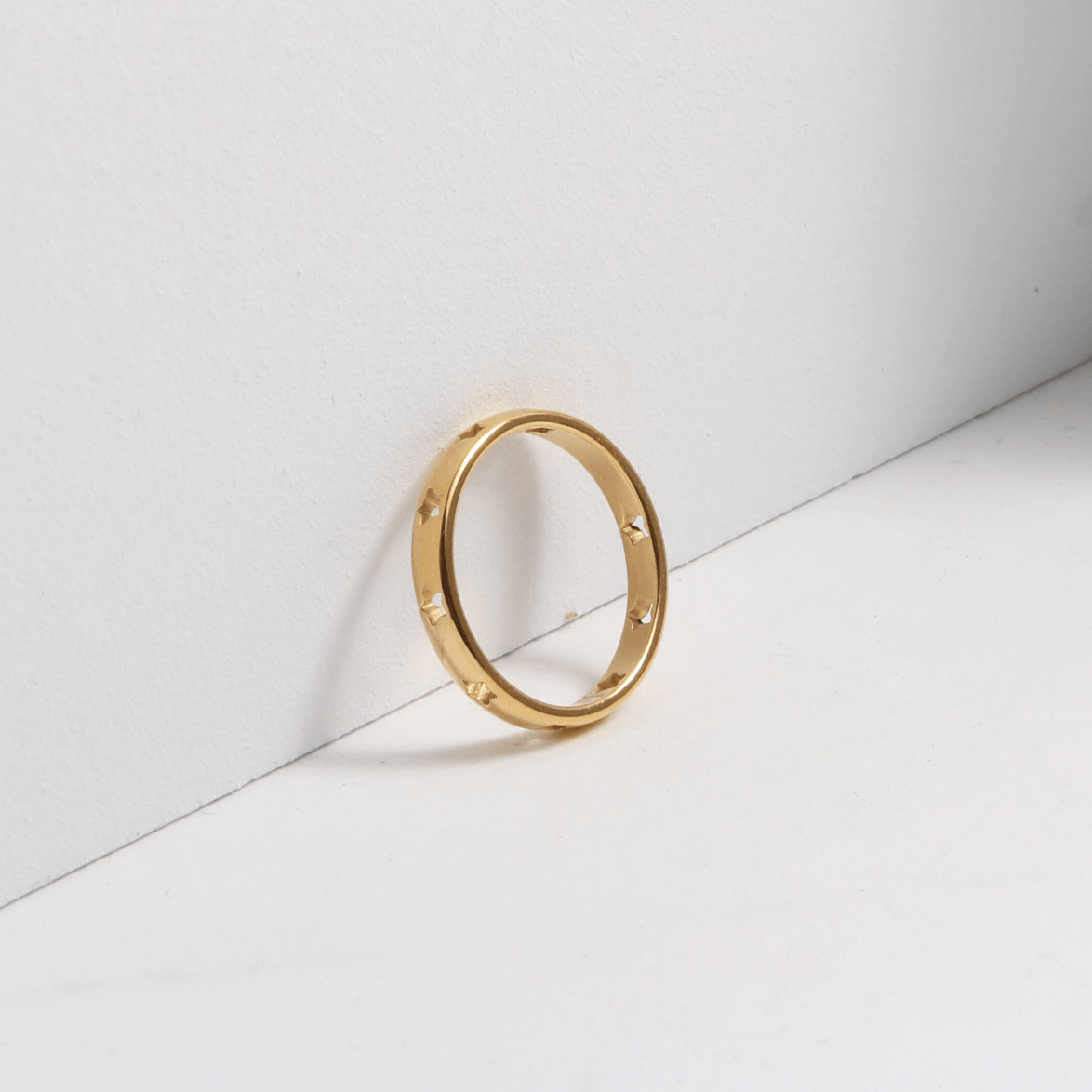 Moon - Cut Out Minimalist Starburst Ring