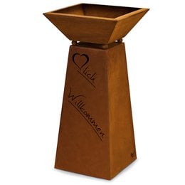 Rust decorative column with flower bowl in patina. Tall, rectangular shape with a rustic, weathered appearance. Suitable for indoor or outdoor display of plants and flowers.