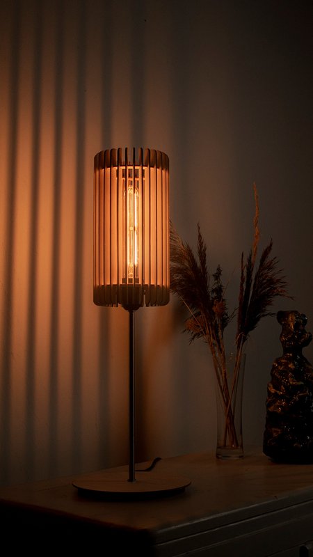 Tubo Bedside lamp - Natural wood