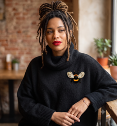 Brooch Bombus