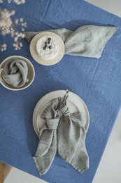 Åndbar og allergivenlig linneddug i Dusk Blue