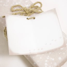 Gift tag fox in the snow