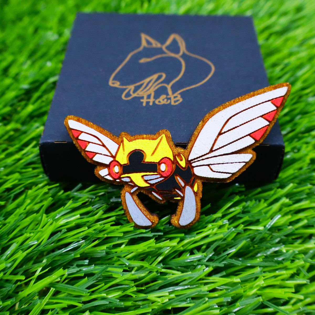 Aimant Pokémon en bois Ninjask, Custom Geek Anime Gamer Room Gift, Nerd Video Game Fan Housewarming Decoration