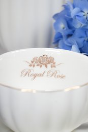 Royal Rose tazza con piattino bianco con bordo dorato 200 ml Isabelle Rose