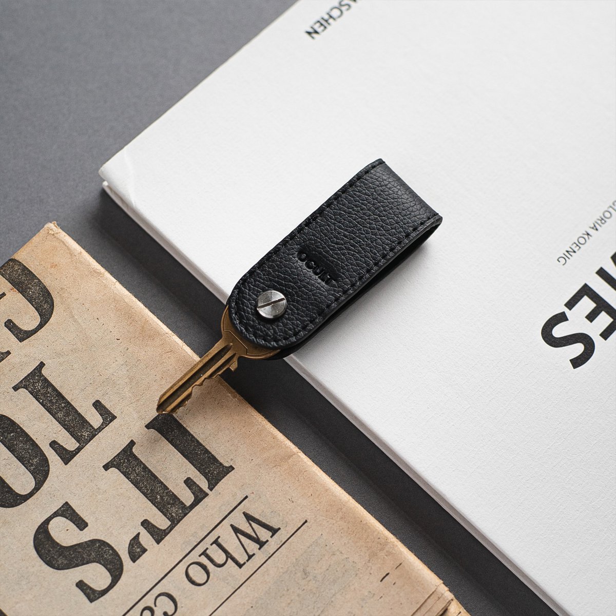 Organizador de llaves de cuero negro minimalista