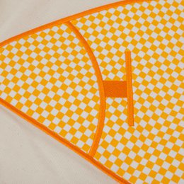 Children's car mat "Honey checkered"