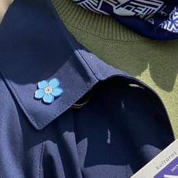 Enamel Pin "Forget Me Not Flower"