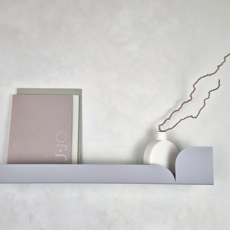 Estante de pared de metal gris bauhaus