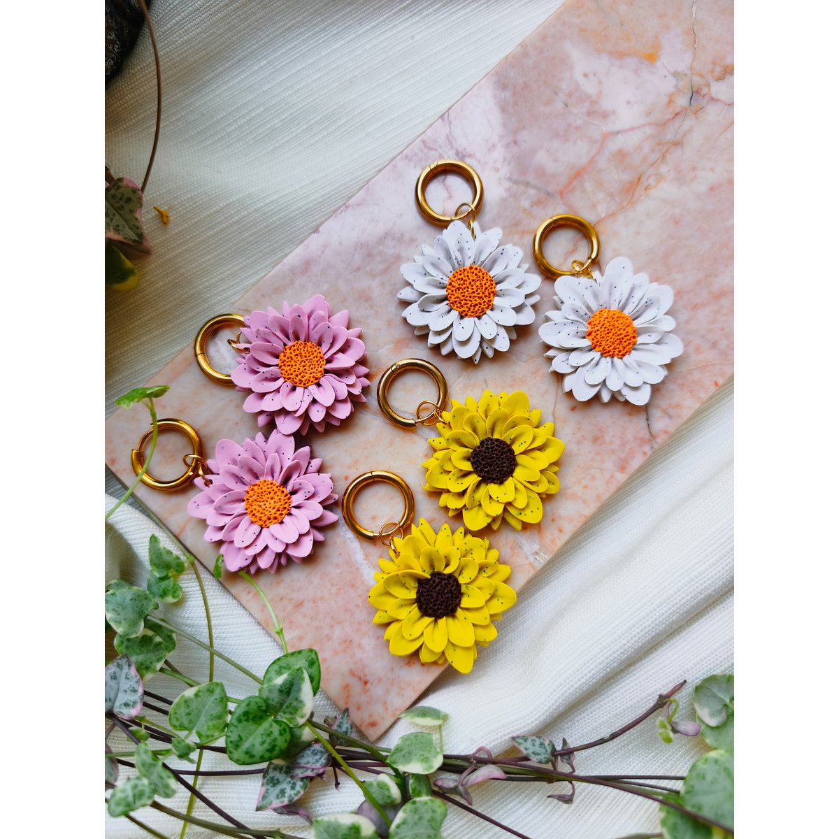 Grands boucles d'oreilles à fleurs