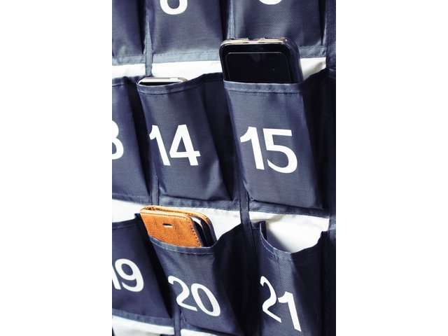 Telefontaske Kangaro 30 rum med individuel nummerering 79 x 60 cm i polybag + 4 S-kroge