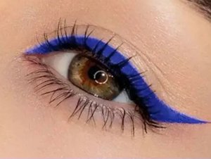 Blue Eyeliner