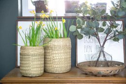 Bodenvase aus Bambus und Seegras für Pampasgras und Trockenblumen