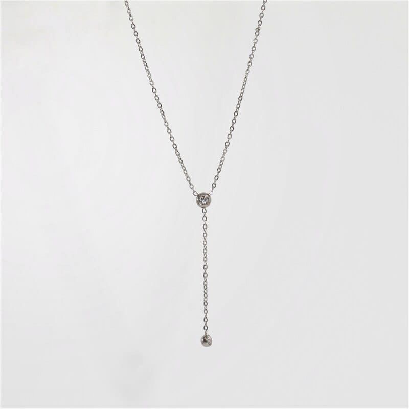 Foma - Minimalistisk kvast Crystal Drop halskæde