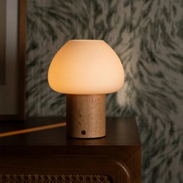 Fynn Hellbraune Holzlampe