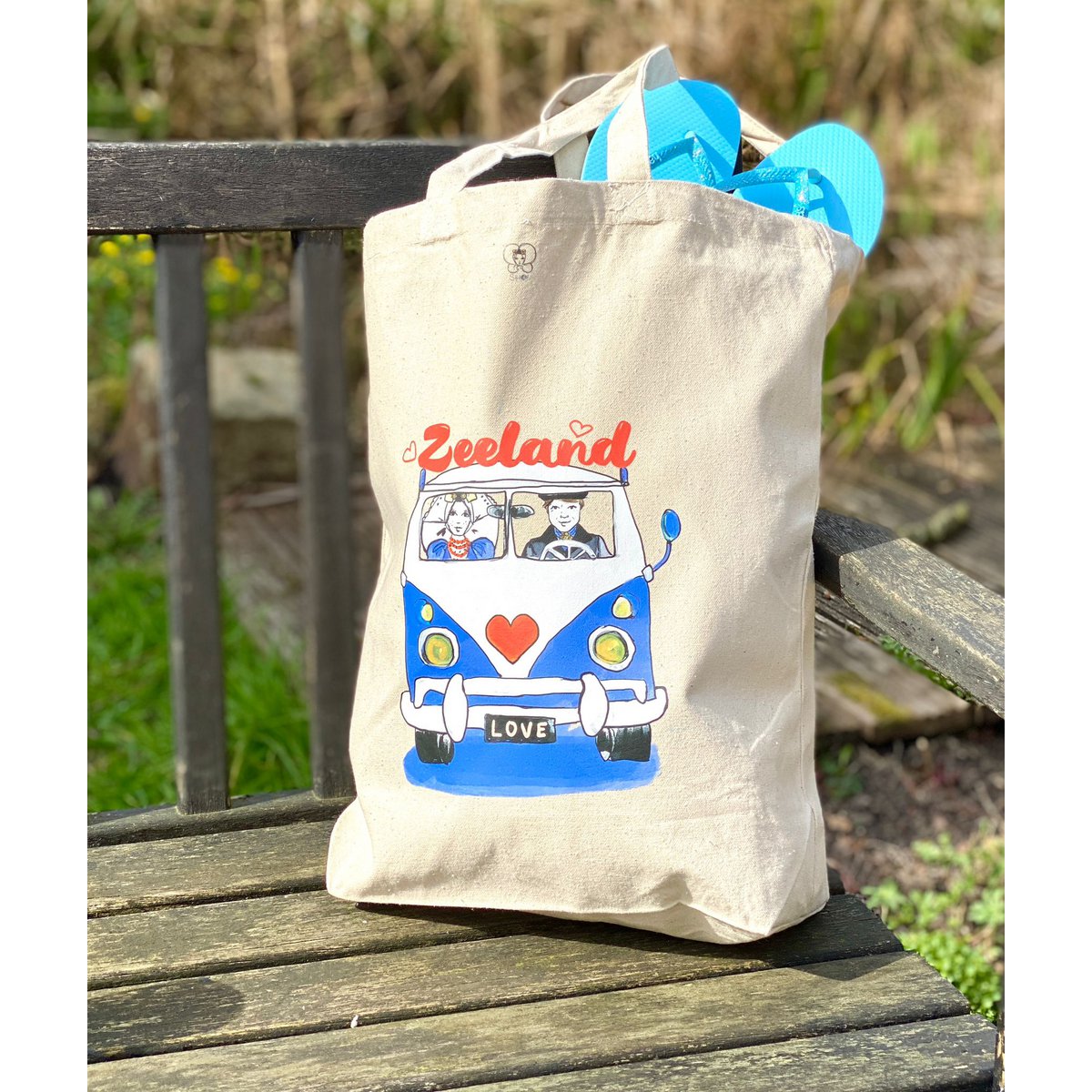 Zeeland souvenir -Tote bag - Zeeland - vintage bus - Zeeland girl