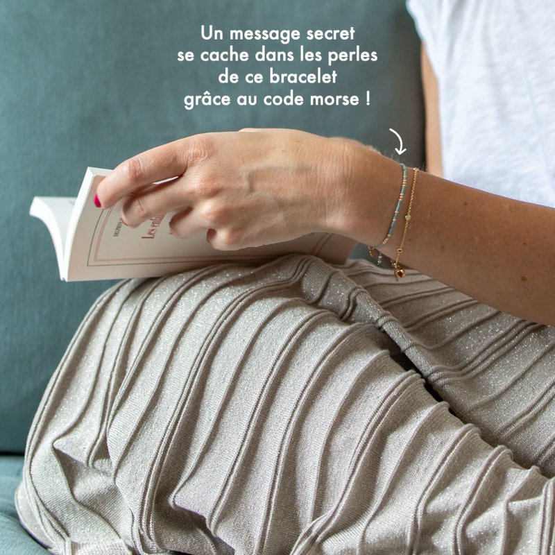 Morse Code Bracelet: I love you