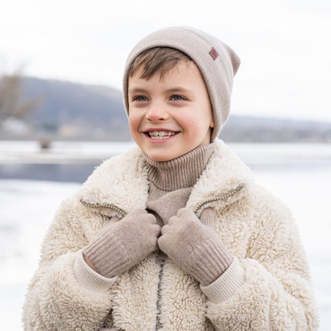 Kindermütze aus Merinowolle und Kaschmir gestrickt