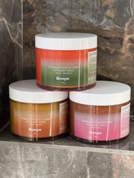 GUAPA Gentle Exfoliating Body Scrub - White Musk
