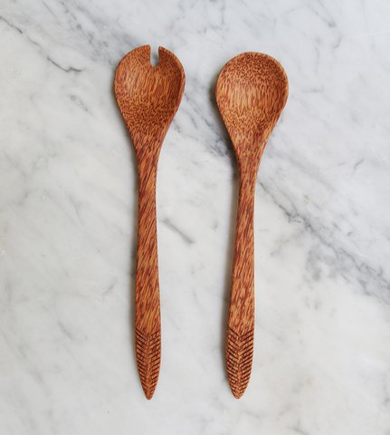 Salad servers made of coconut wood