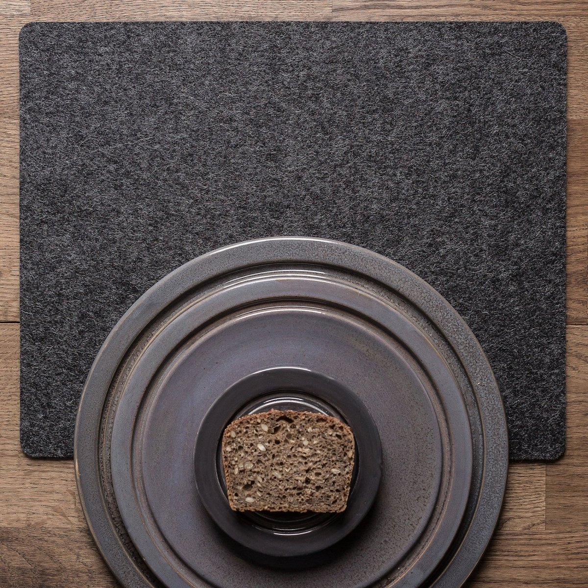 Natural wool felt placemat, rectangle