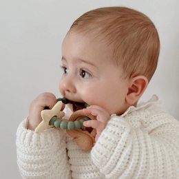 Anneau de dentition bébé en silicone bio vert marine (+3M) Soulagement des gencives - Nenina & Co