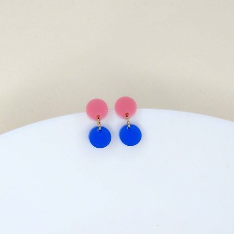 Dotty acrylic earrings in pink deep blue