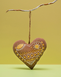 Textile ornament Vanilla and cocoa scented "Coffee heart with snails"