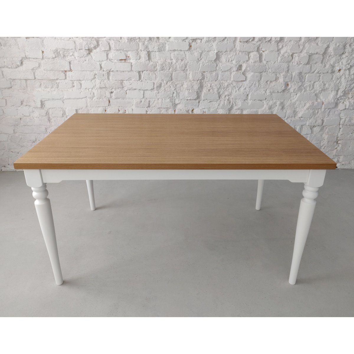 NATA Dining Table