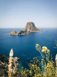 Besøger Ibiza. Steder du længes efter, originale opskrifter og insidertips