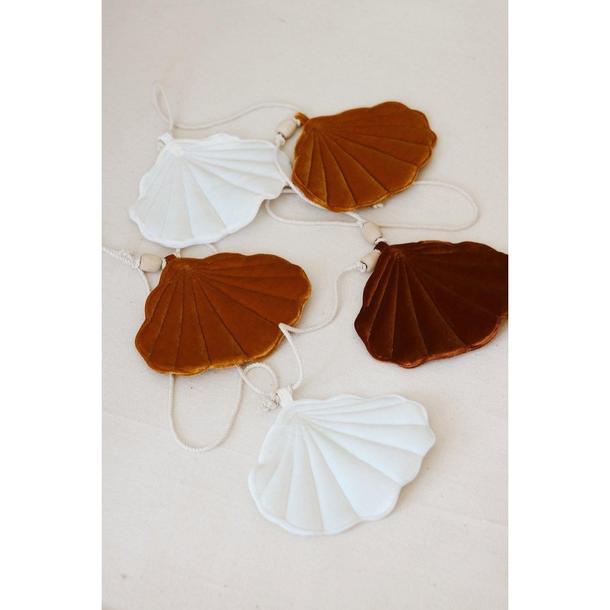 Guirlande Velours "Gold Pearl" avec Coquillages