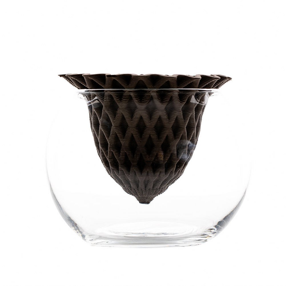 Piano B Positivo nero - il vaso stampato in 3D in terracotta autoinnaffiante.