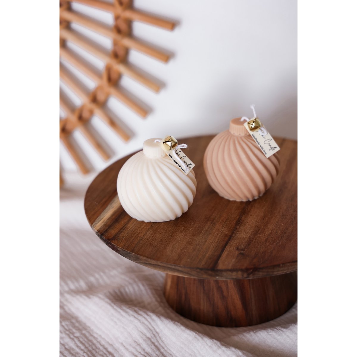 Weihnachtskugel Swirl