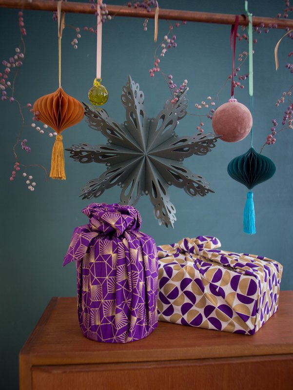 8 stykker bundt furoshiki - blomme diamanter og guldmåner