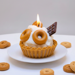 LAVURI® Gourmet Dessert Candle – Handcrafted, Non-Toxic & Pet-Friendly