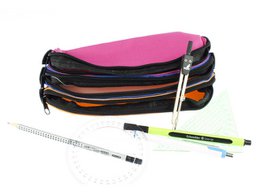 Trousse Kangaro 3 compartiments orange/bleu/fuchsia env. 25x9x11cm