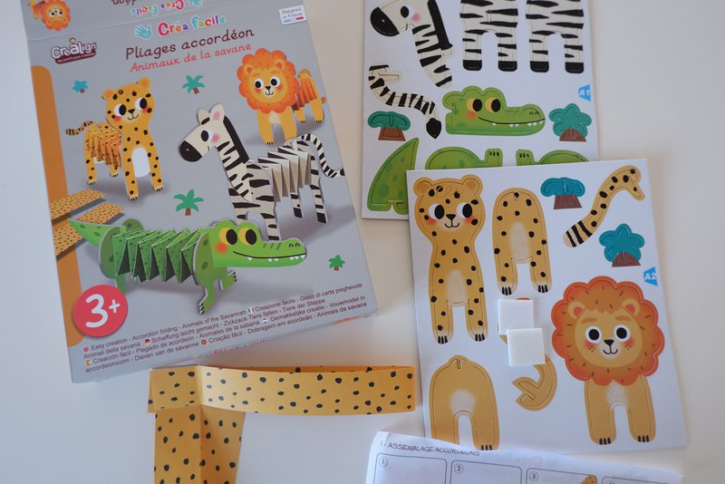 Easy creation, Folding accordions "Animals of the savannah"