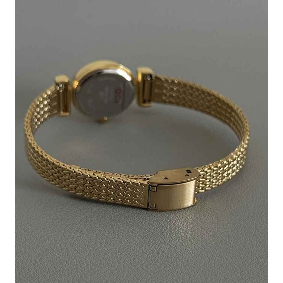 Mount - Minimalist Oval Gold Vintage Women's Watch