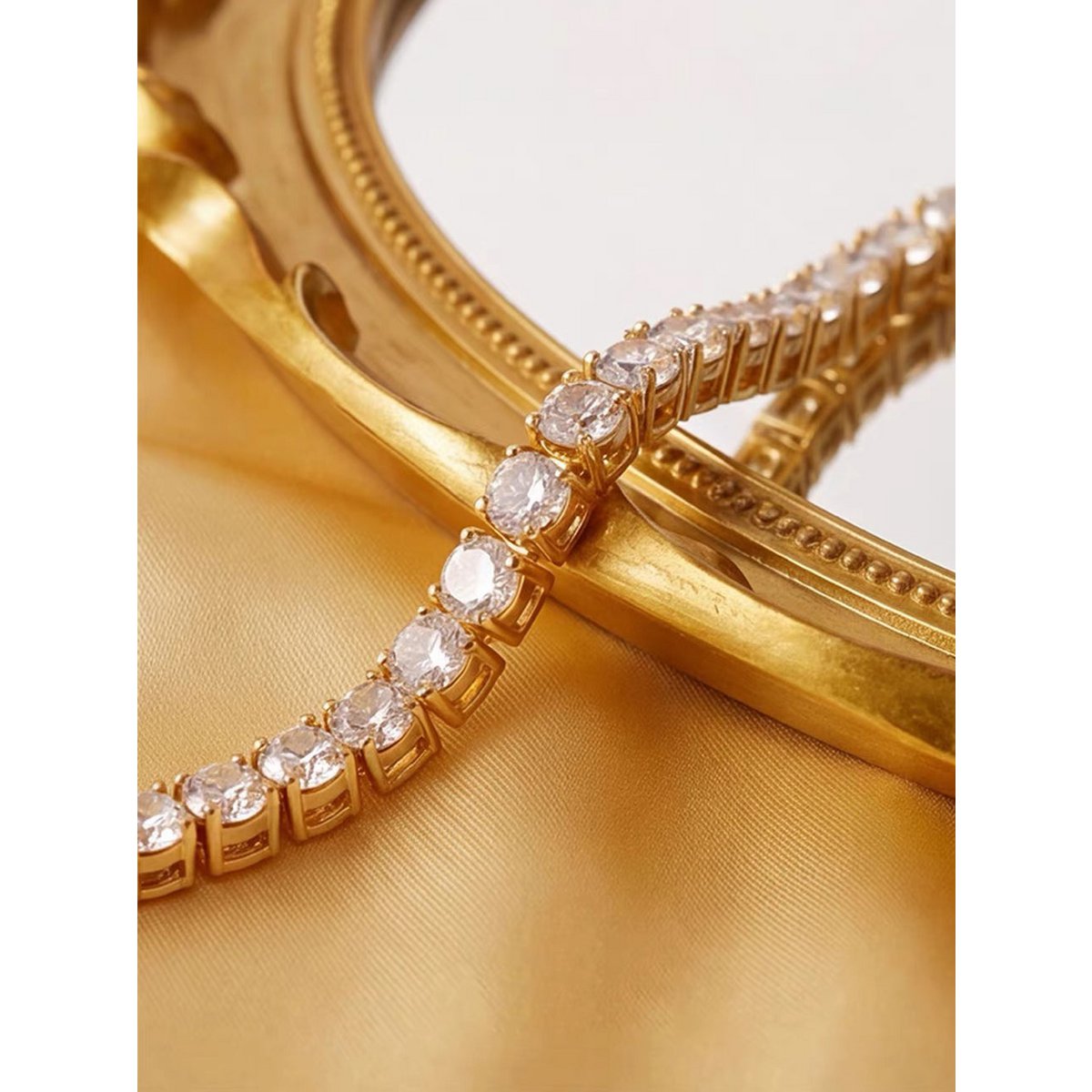 Tijdloze tennisarmband met diamantlook
