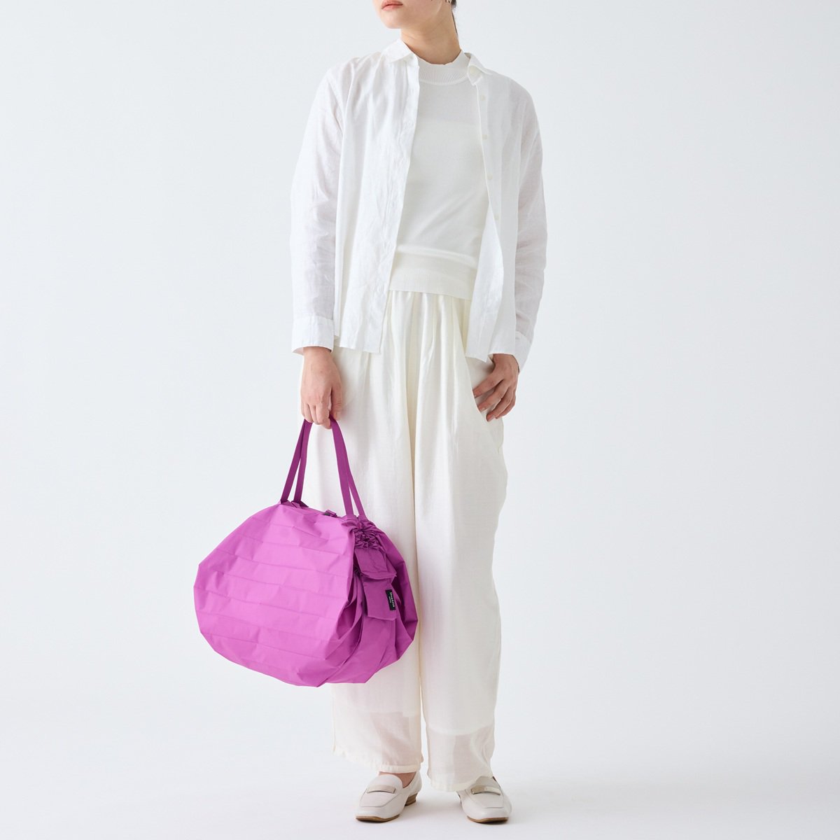 Sac shopping pliable compact Shupatto taille M - Pétale de Pivoine
